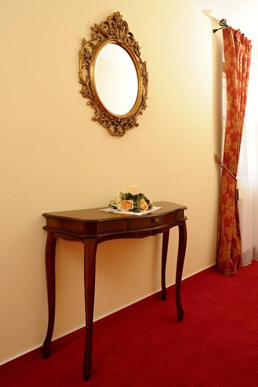 Hotel U Krale Jičín Δωμάτιο φωτογραφία